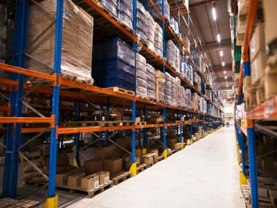 Quel matériel pour équiper un entrepôt logistique ?